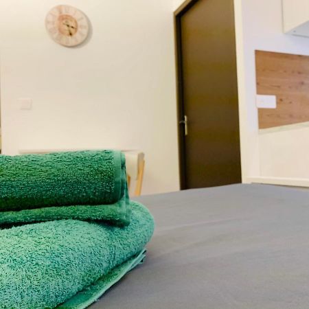 Tulipe Studio Apartment Manosque Luaran gambar