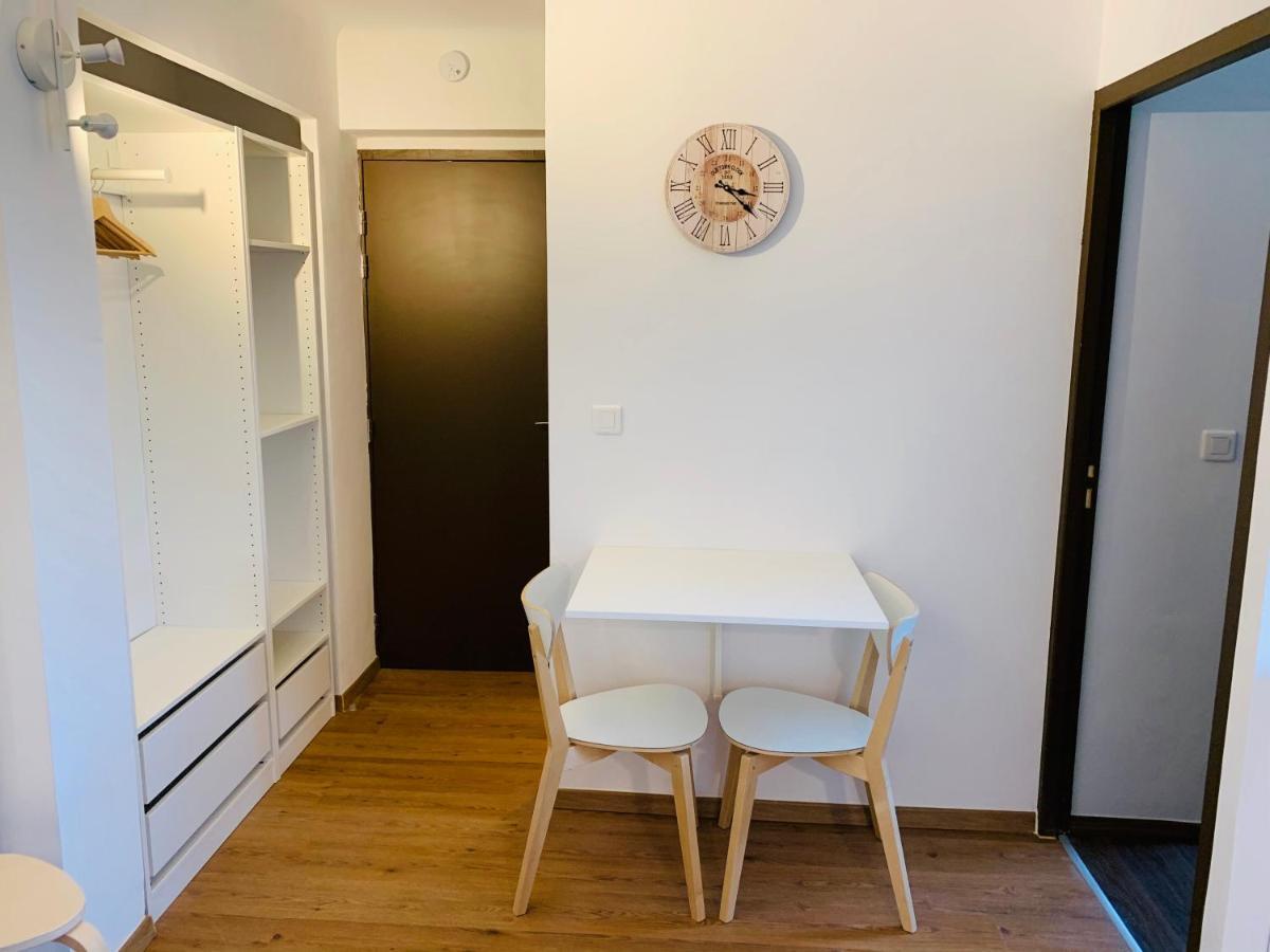Tulipe Studio Apartment Manosque Luaran gambar