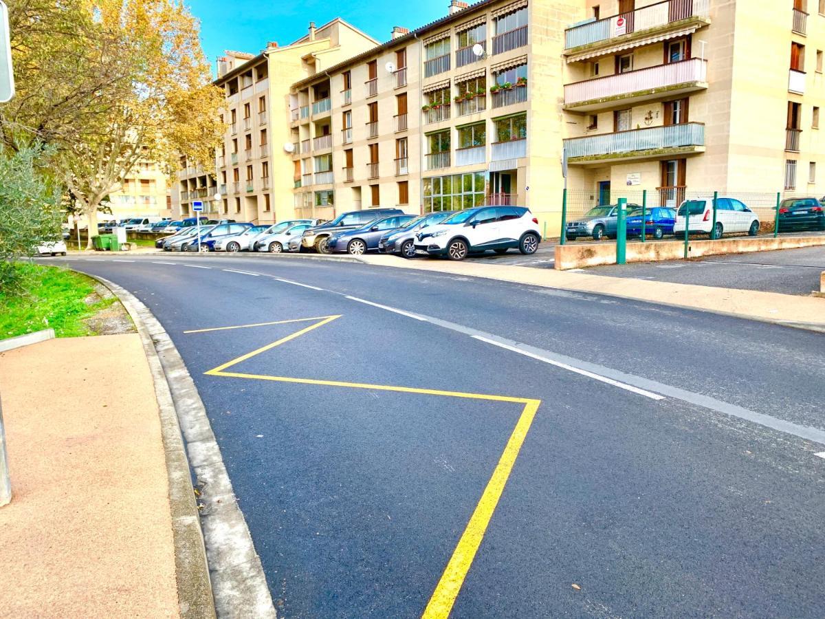 Tulipe Studio Apartment Manosque Luaran gambar
