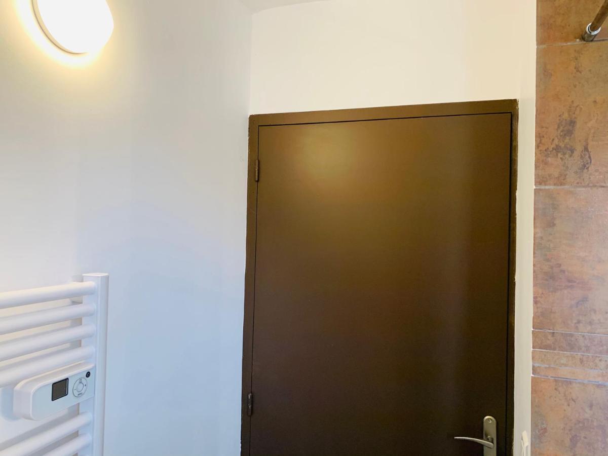Tulipe Studio Apartment Manosque Luaran gambar